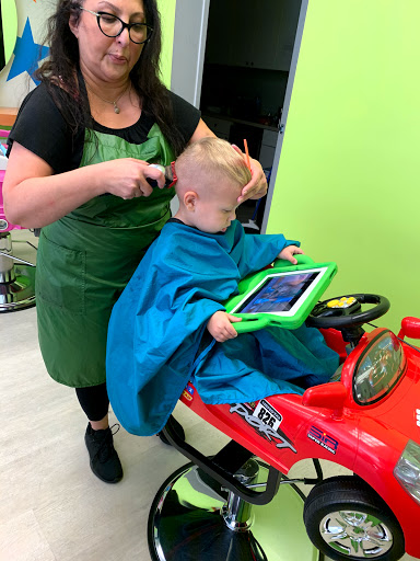 Hair Salon «Little Stars Hair Salon 4 Kids», reviews and photos, 14006 Riverside Dr, Sherman Oaks, CA 91423, USA