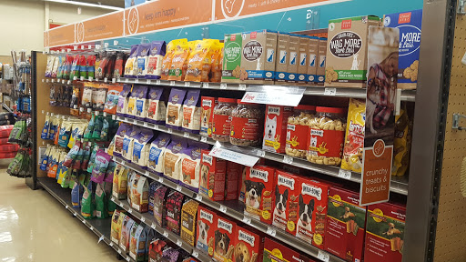 Pet Supply Store «Petco Animal Supplies», reviews and photos, 2242 N Richmond Rd, McHenry, IL 60051, USA