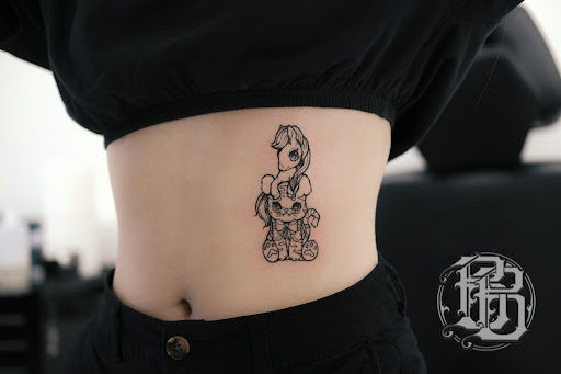 Find tattoo gift ideas for your next unique tattoo in Flushing at Bee Tattoo Studio