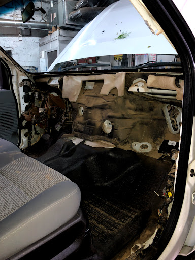 Auto Repair Shop «Tel-Ford Services», reviews and photos, 6570 N Telegraph Rd, Dearborn Heights, MI 48127, USA