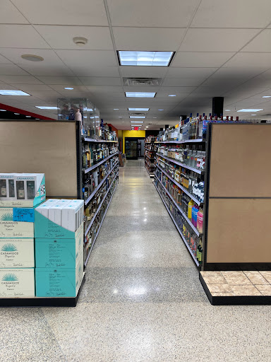 Liquor Store «Tosa Wine and Spirits», reviews and photos, 11500 W North Ave, Wauwatosa, WI 53226, USA