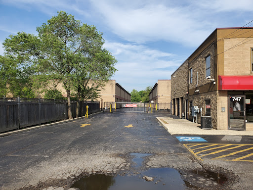 Self-Storage Facility «Simply Self Storage - Glenview», reviews and photos, 747 N Milwaukee Ave, Glenview, IL 60025, USA