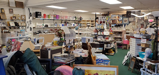 Thrift Store «Life Center Thriftshop», reviews and photos, 6331 6th Ave, Tacoma, WA 98406, USA