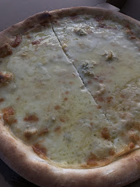 Plats et boissons du Pizzeria Happy Pizz à Lorgues - n°3