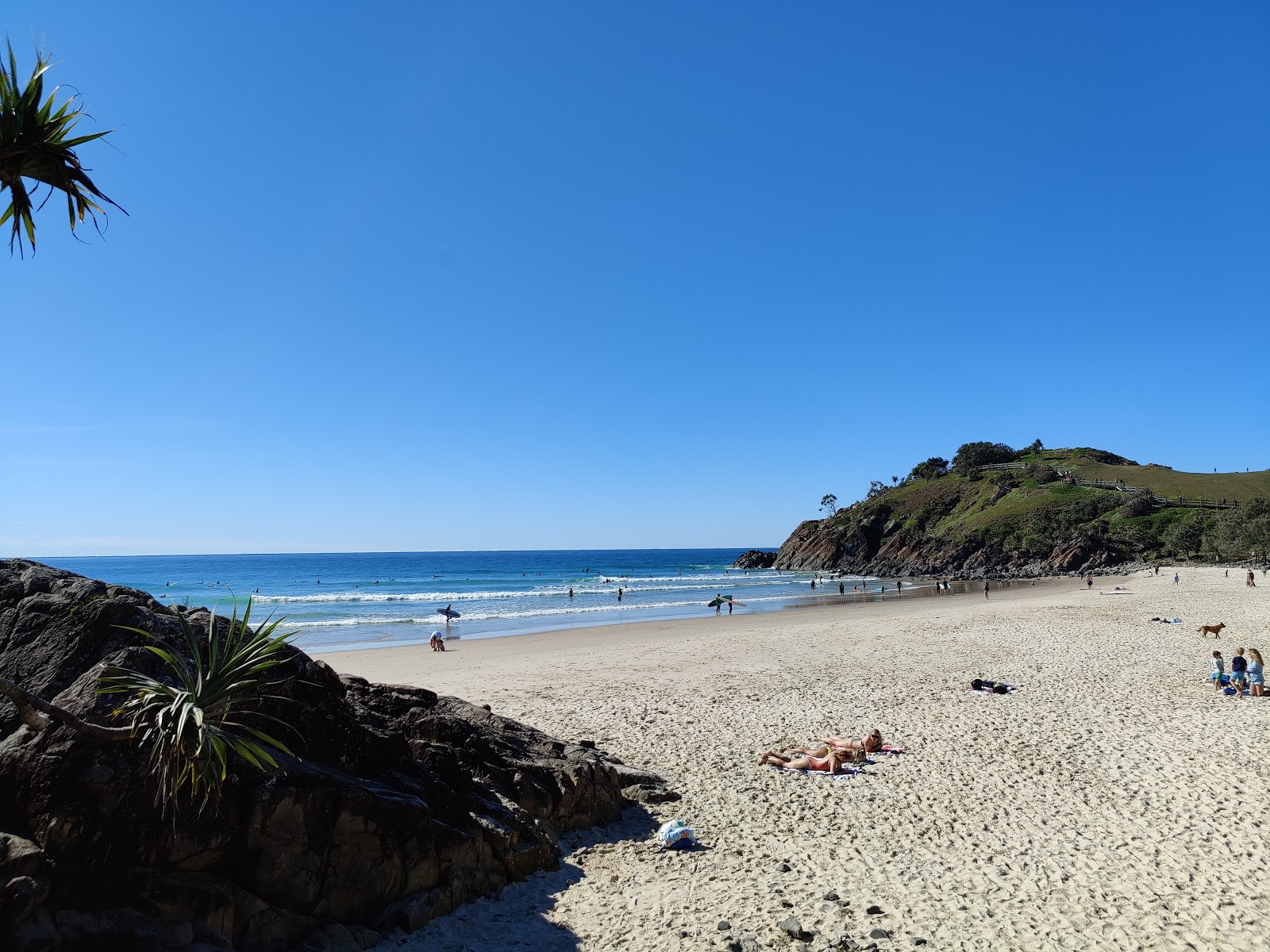 Cabarita Beach的照片 带有碧绿色纯水表面