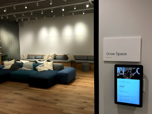 Sportswear Store «lululemon athletica», reviews and photos, 152 South Avenue, Bloomington, MN 55425, USA