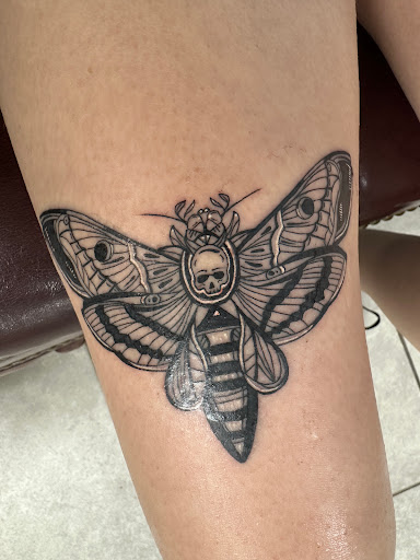 Explore jellyfish tattoo ideas, creative tattoo ideas in Daytona Beach, available at Studio 21 Tattoo & Piercings Daytona Beach