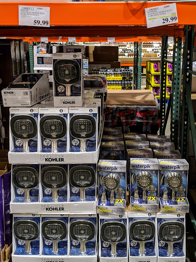 Shopping Mall «Argyle Square Shopping Center», reviews and photos, 8315 SW Jack Burns Blvd, Wilsonville, OR 97070, USA