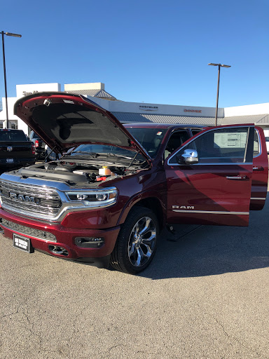 Car Dealer «San Marcos Chrysler Dodge Jeep Ram», reviews and photos, 2990 S Interstate Hwy 35, San Marcos, TX 78666, USA
