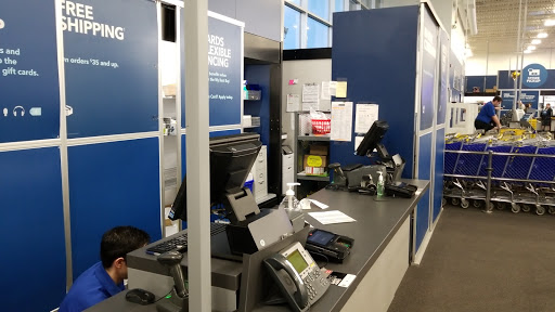 Electronics Store «Best Buy», reviews and photos, 4650 1st Ave NE, Cedar Rapids, IA 52402, USA