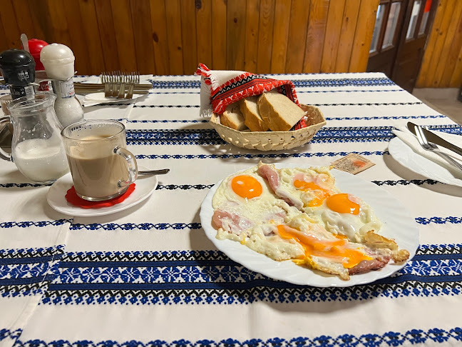 Piki Centrum Restaurant és ABC