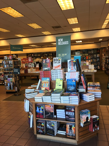 Book Store «Barnes And Noble», reviews and photos, 7610 Hazard Center Dr, San Diego, CA 92108, USA