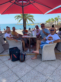 Atmosphère du Restaurant français Voile Rouge à Saint-Laurent-du-Var - n°6