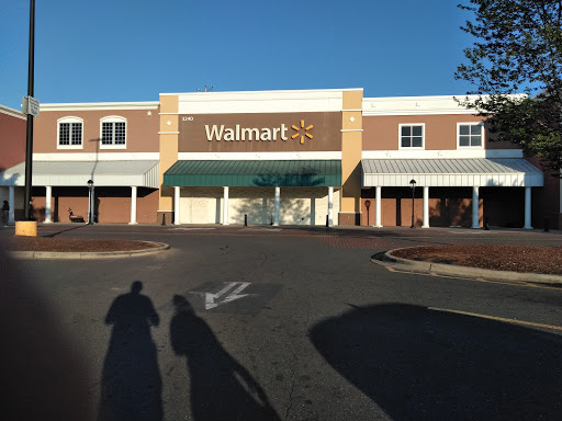 Department Store «Walmart Supercenter», reviews and photos, 3240 Wilkinson Blvd, Charlotte, NC 28208, USA