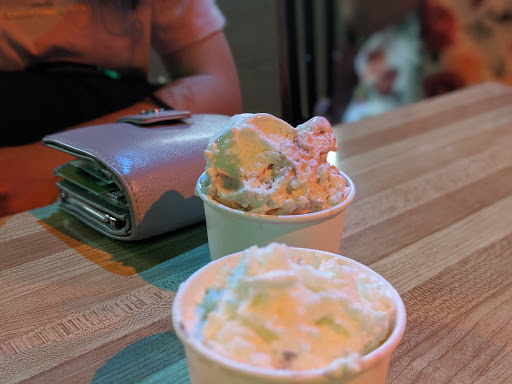 Donut Shop «Donut Wheel», reviews and photos, 10250 N De Anza Blvd, Cupertino, CA 95014, USA