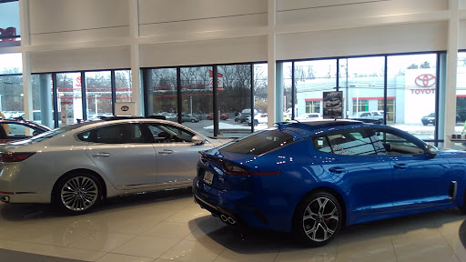 Car Dealer «Kia of Bedford», reviews and photos, 18180 Rockside Rd, Bedford, OH 44146, USA