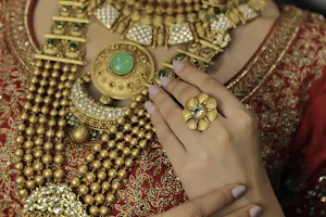 𝗥𝗼𝘆𝗮𝗹 𝗝𝗲𝘄𝗲𝗹𝗲𝗿𝘀 - Best Jewellery Shop / Best Gold Jewellery / Jewellery shop in Surat image