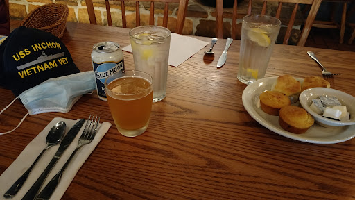 American Restaurant «Cracker Barrel Old Country Store», reviews and photos, 1301 League Line Rd, Conroe, TX 77304, USA