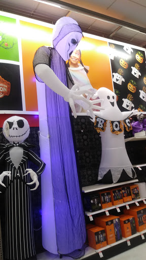 Department Store «Target», reviews and photos, 2000 W Waters Rd, Ann Arbor, MI 48103, USA