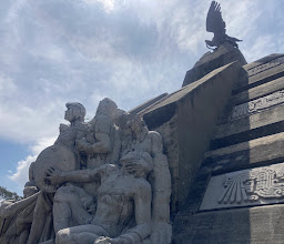 Monumento a la Raza photo