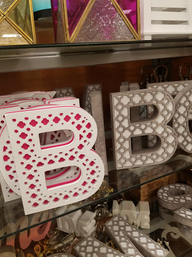 Shopping Mall «Westgate Shopping Center», reviews and photos, W Stadium Blvd, Ann Arbor, MI 48103, USA