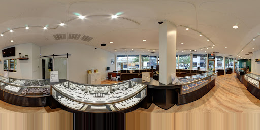 Jewelry Store «Oak Park Jewelers», reviews and photos, 101 S Marion St, Oak Park, IL 60302, USA