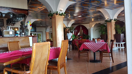 Little Italy Pizzeria Restaurant - VQFQ+3XQ, Vuna Rd, Nuku,alofa, Tonga