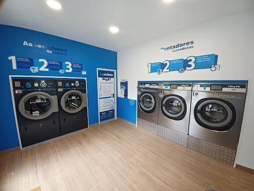 LaColada D’Alp -Bugaderia Autoservei- Lavanderia Autoservicio