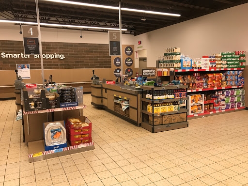 Supermarket «ALDI», reviews and photos, 4615 W Layton Ave, Greenfield, WI 53220, USA