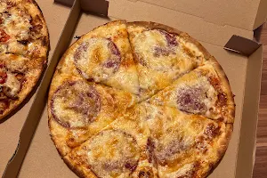 Pizza Pela image