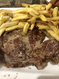 Steak du Restaurant de hamburgers Chicago Factory à Paris - n°8