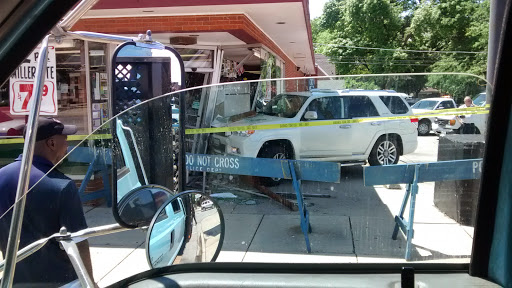 Liquor Store «Armanetti Town Liquor Inc», reviews and photos, 10000 S Western Ave, Chicago, IL 60643, USA