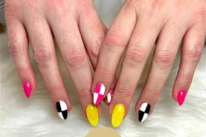 Bountiful Nails image