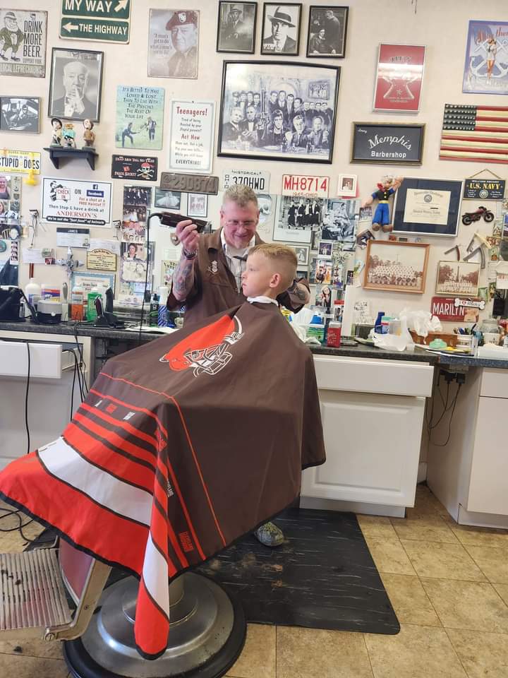 Jim's Barber Shop 44060