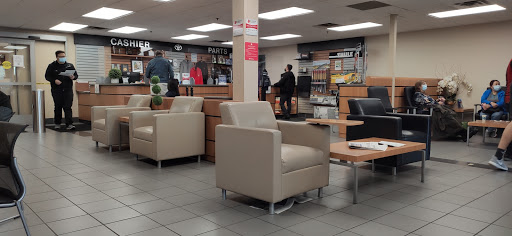 Toyota Dealer «Maplewood Toyota», reviews and photos, 2873 Maplewood Dr, Maplewood, MN 55109, USA