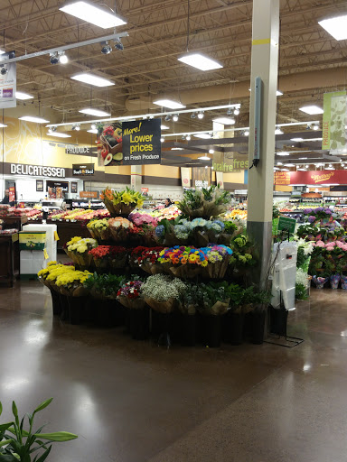 Grocery Store «Fred Meyer», reviews and photos, 3300 Portland Rd, Newberg, OR 97132, USA