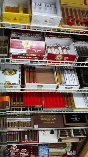 Tobacco Shop «Discount Smoke & Ale», reviews and photos, 830 US-321, Lenoir City, TN 37771, USA