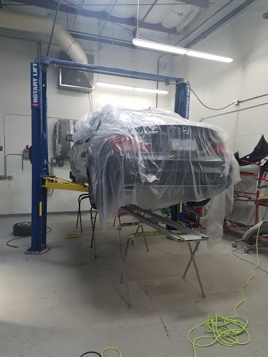 Auto Body Shop «Lithia Body & Paint of Des Moines», reviews and photos, 9943 Hickman Rd, Clive, IA 50325, USA
