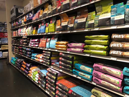 Pet Supply Store «Mud Bay», reviews and photos, 2750 77th Ave SE, Mercer Island, WA 98040, USA