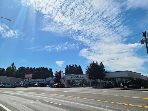 Car Dealer «Bickmore Auto Sales», reviews and photos, 2020 E Powell Blvd, Gresham, OR 97080, USA