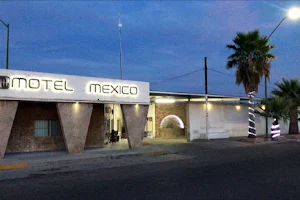 Motel México image