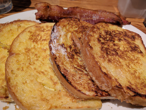 American Restaurant «Cracker Barrel Old Country Store», reviews and photos, 1162 Wayne Ave, Chambersburg, PA 17202, USA