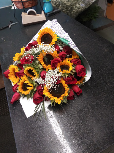 Florist «Thrifty Florist», reviews and photos, 26989 Woodward Ave, Huntington Woods, MI 48070, USA