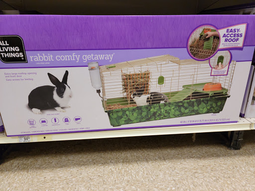 Pet Supply Store «PetSmart», reviews and photos, 777 S Willow St, Manchester, NH 03103, USA