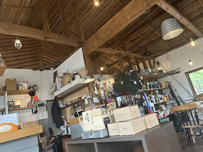 caffe nero & the outdoor store nero