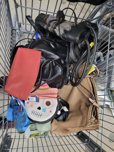 Thrift Store «Valley Thrift Store», reviews and photos, 13630 Victory Blvd, Van Nuys, CA 91401, USA