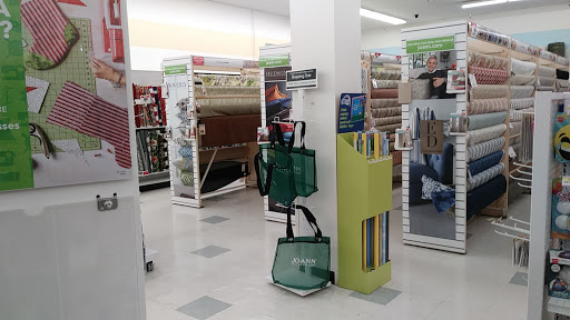 Fabric Store «Jo-Ann Fabrics and Crafts», reviews and photos, 4644 W Market St, Greensboro, NC 27407, USA