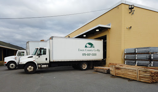 Pet Supply Store «Essex County Co-Op», reviews and photos, 146 S Main St, Topsfield, MA 01983, USA