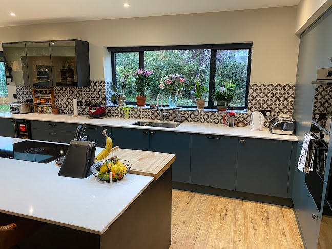 Reviews of Colourhill Kitchens and Bedrooms in Nottingham - Interior designer