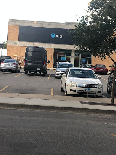 Cell Phone Store «AT&T», reviews and photos, 425 N Harlem Ave, Oak Park, IL 60301, USA